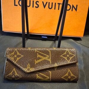 Louis Vuitton LV Brown Monogram Keyholder Wallet